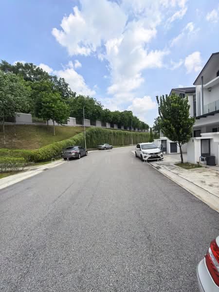 Rumah Teres 2-Tingkat untuk Dijual di Puchong (Selangor) - Daren Tan - Exterior - PropertyGuru.com.my