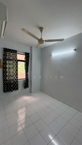 Kondominium untuk Disewa di Eden Seaview Condominium - Lucas Lim - Interior - PropertyGuru.com.my