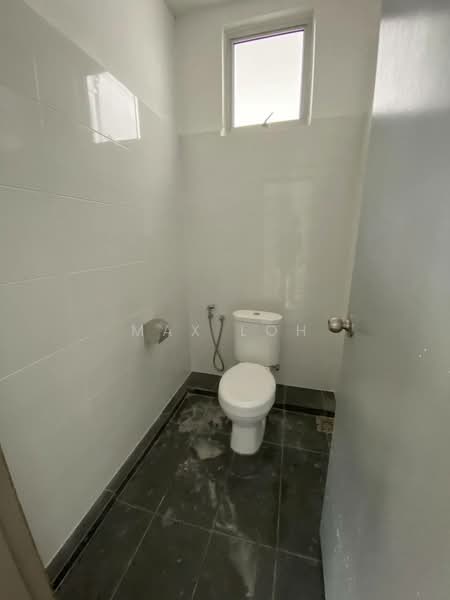 Cluster Factory for Rent in Taman Impian Emas (Skudai) - Max Loh - Bathroom - PropertyGuru.com.my