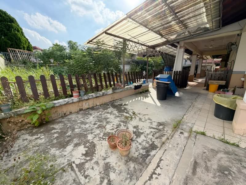 Rumah Teres 1-Tingkat untuk Dijual di Taman Pelangi Indah (Ulu Tiram) - Max Loh - Exterior - PropertyGuru.com.my