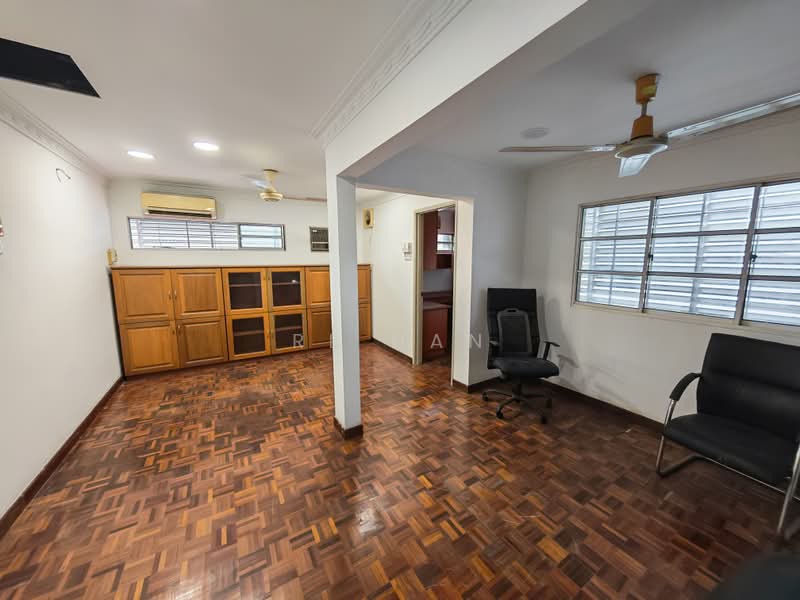 2.5-storey Terraced House for Sale in Wangsa Baiduri (Subang Jaya) - RL Han - Living Room - PropertyGuru.com.my