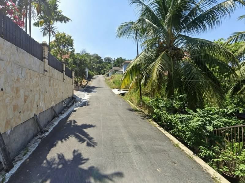 Bungalow for Sale in Kampung Sungai Merab Hulu (Dengkil) - Rashidah Juremi - Exterior - PropertyGuru.com.my