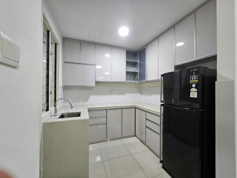 Condominium for Sale at Fairway Suites - Caroline Lai - Kitchen - PropertyGuru.com.my