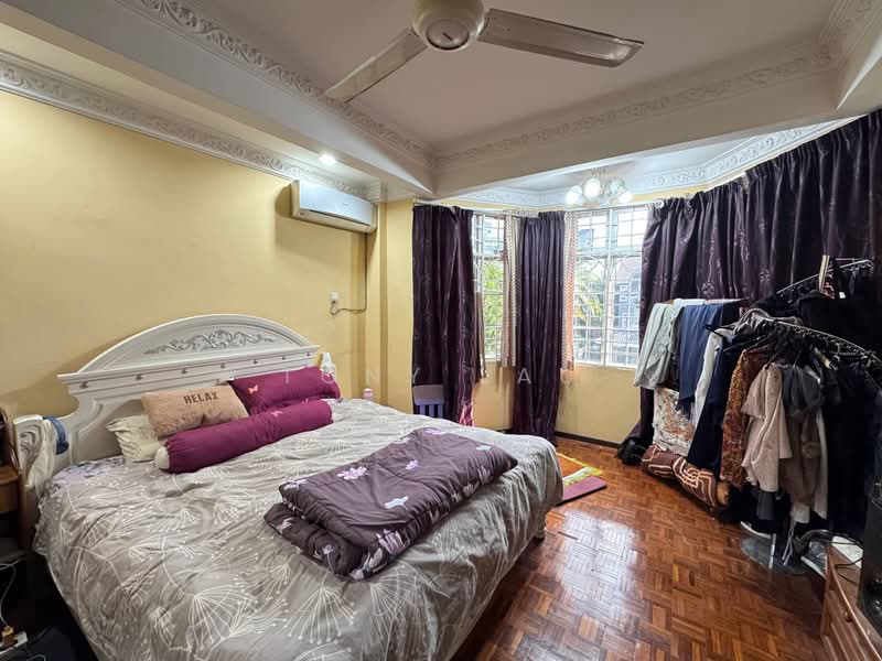2.5-storey Terraced House for Sale in Ampang Jaya (Ampang) - Tony Lau - Bedroom - PropertyGuru.com.my