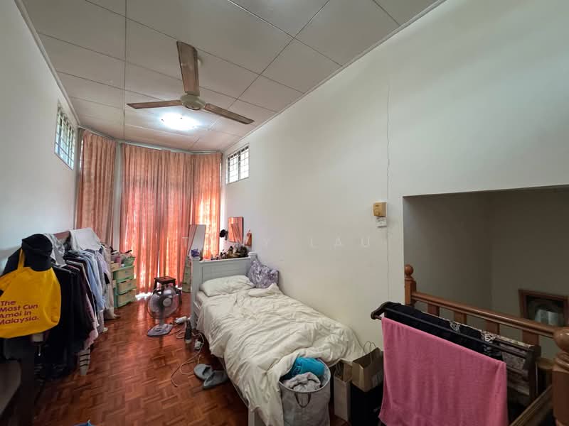 2.5-storey Terraced House for Sale in Ampang Jaya (Ampang) - Tony Lau - Bedroom - PropertyGuru.com.my