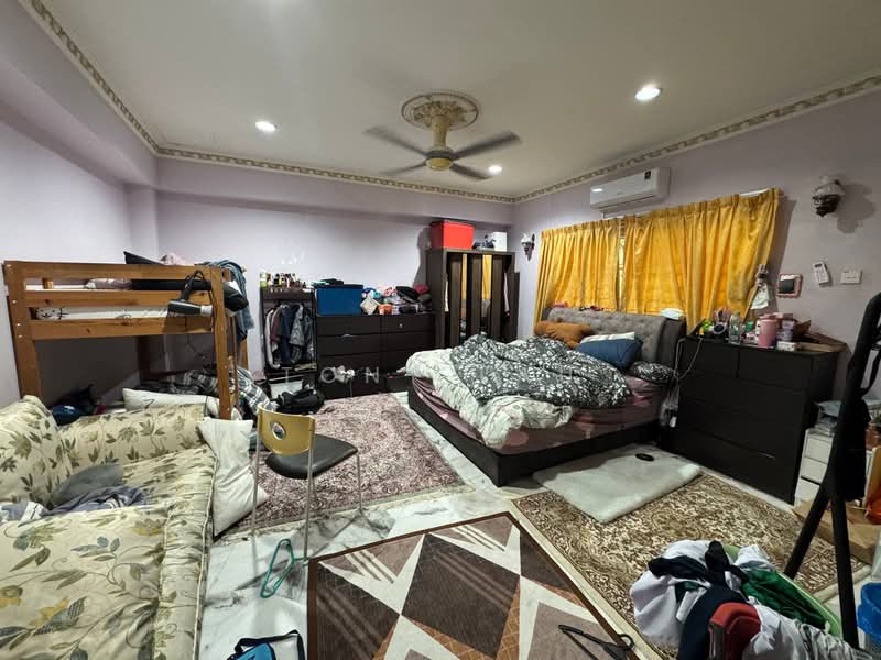 2.5-storey Terraced House for Sale in Ampang Jaya (Ampang) - Tony Lau - Bedroom - PropertyGuru.com.my