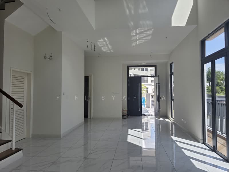 Semi-Detached House for Sale in Bandar Damansara Perdana (Damansara Perdana) - Fifi Syafiza - Living Room - PropertyGuru.com.my