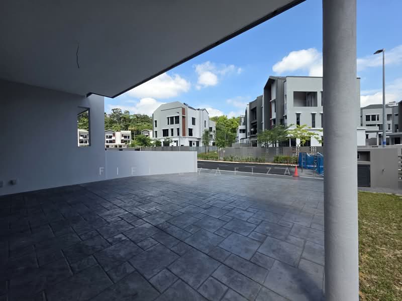 Semi-Detached House for Sale in Bandar Damansara Perdana (Damansara Perdana) - Fifi Syafiza - Exterior - PropertyGuru.com.my