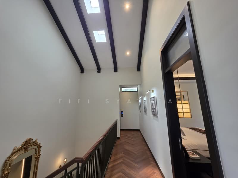 Semi-Detached House for Sale in Taman Sri Ukay (Ulu Kelang) - Fifi Syafiza - Corridor - PropertyGuru.com.my
