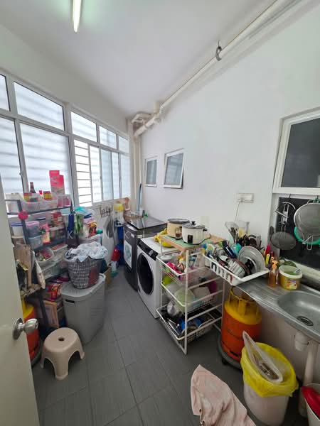 Kondominium untuk Dijual di The iResidence - KINKI CHAN - Kitchen - PropertyGuru.com.my