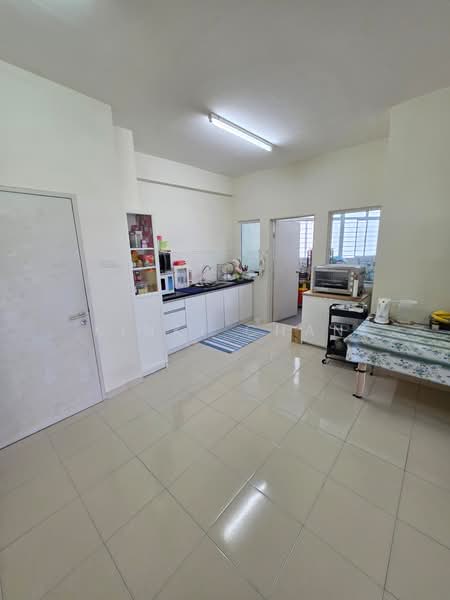Kondominium untuk Dijual di The iResidence - KINKI CHAN - Kitchen - PropertyGuru.com.my