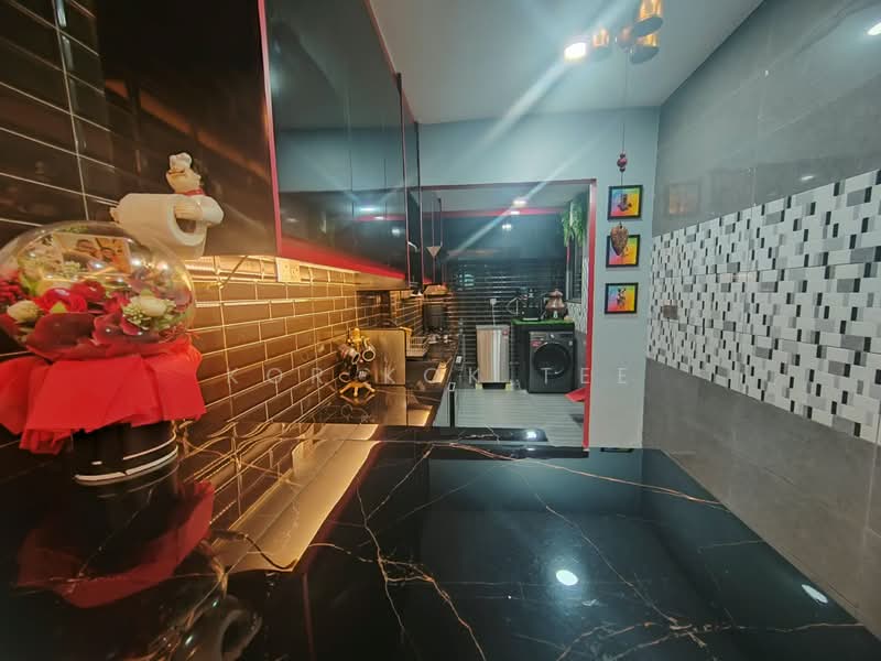 Kondominium untuk Disewa di The Wharf Residence - Kor Kok Tee - Kitchen - PropertyGuru.com.my