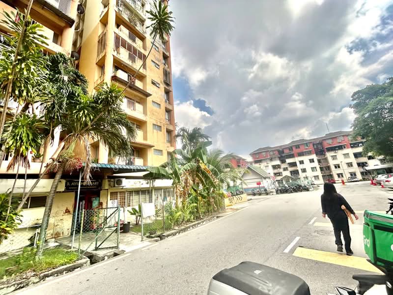 Condominium for Sale at Le Jardine Condominium - Fauran Nawawi - PropertyGuru.com.my