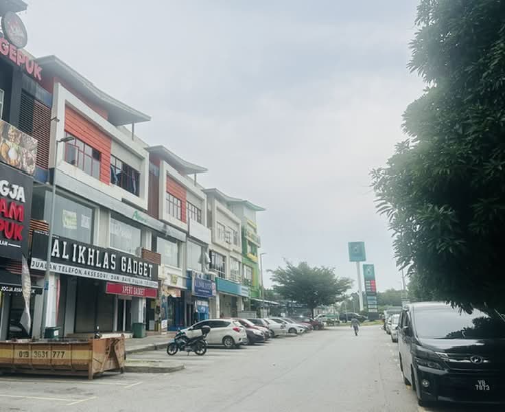Retail Space for Rent in Shah Alam (Selangor) - Aida Ali - Exterior - PropertyGuru.com.my