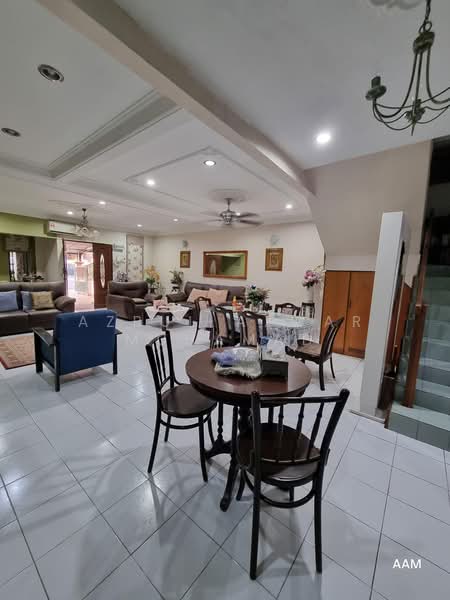 Rumah Teres 2 Tingkat untuk Dijual di Bandar Baru Bangi (Selangor) - Azrul Azwar Muhamad - Living Room - PropertyGuru.com.my