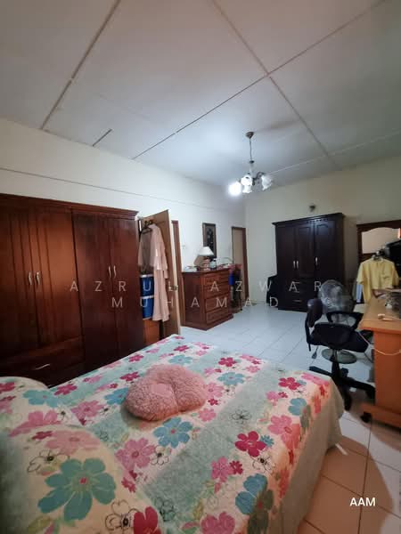 Rumah Teres 2 Tingkat untuk Dijual di Bandar Baru Bangi (Selangor) - Azrul Azwar Muhamad - Bedroom - PropertyGuru.com.my