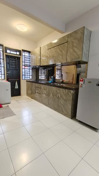 Rumah Teres 1.5-Tingkat untuk Disewa di Gelang Patah (Johor) - Chew Yun Chan - Kitchen - PropertyGuru.com.my