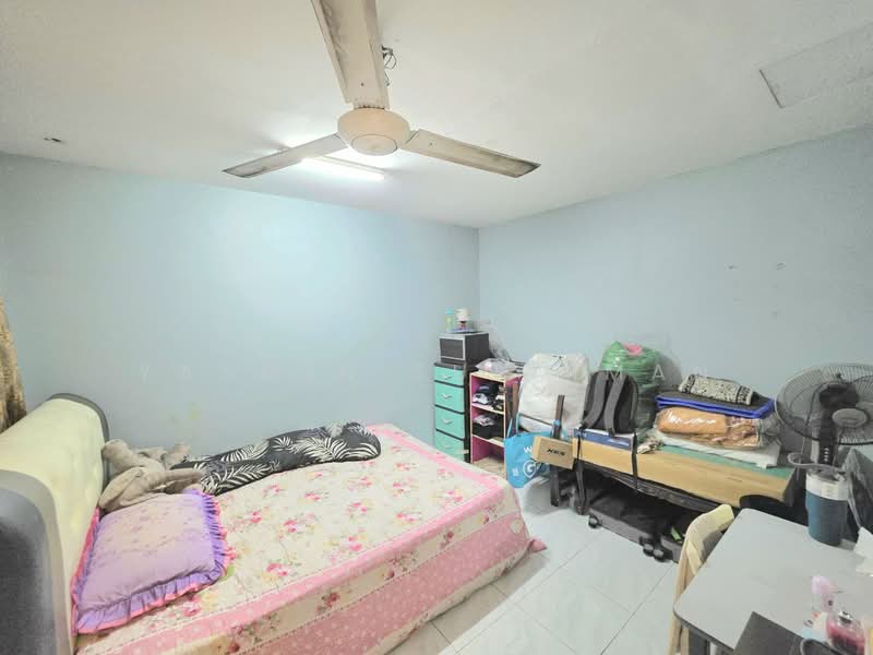 Rumah Teres 2-Tingkat untuk Dijual di Seksyen 18 (Shah Alam) - Yasmin Sulaiman - Bedroom - PropertyGuru.com.my