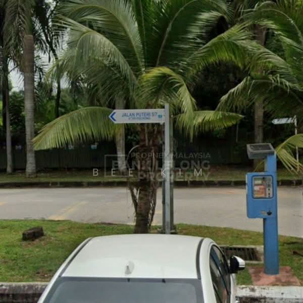 Shop / Office untuk Dijual di Bandar Puteri Puchong (Puchong) - Bee Kim - Exterior - PropertyGuru.com.my