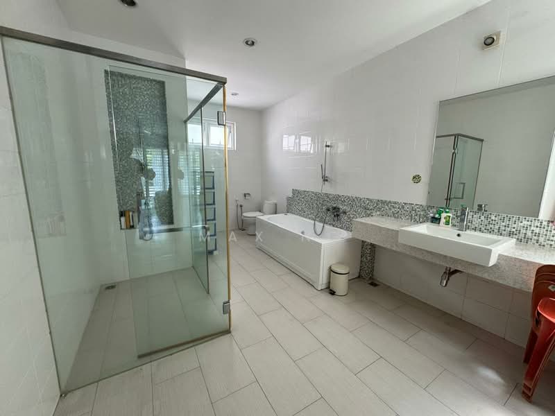 Rumah Berkembar untuk Dijual di Tanjung Bungah (Penang) - Max Ng - Bathroom - PropertyGuru.com.my