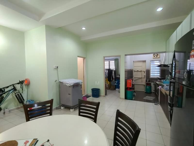 Rumah Teres 2-Tingkat untuk Dijual di Bandar Seri Botani (Ipoh) - Lee Muzi - Dining Room - PropertyGuru.com.my