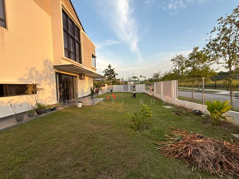 Terraced House for Sale in Elmina (Shah Alam) - Salawati Busro - Exterior - PropertyGuru.com.my