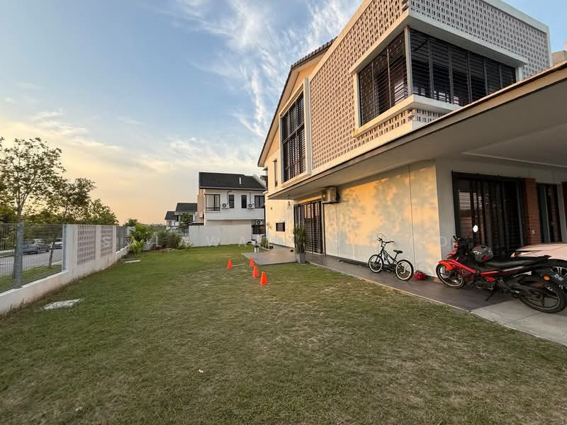 Terraced House for Sale in Elmina (Shah Alam) - Salawati Busro - Exterior - PropertyGuru.com.my