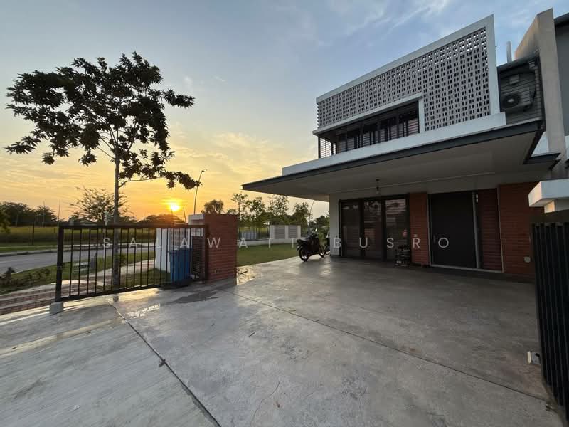 Terraced House for Sale in Elmina (Shah Alam) - Salawati Busro - Exterior - PropertyGuru.com.my
