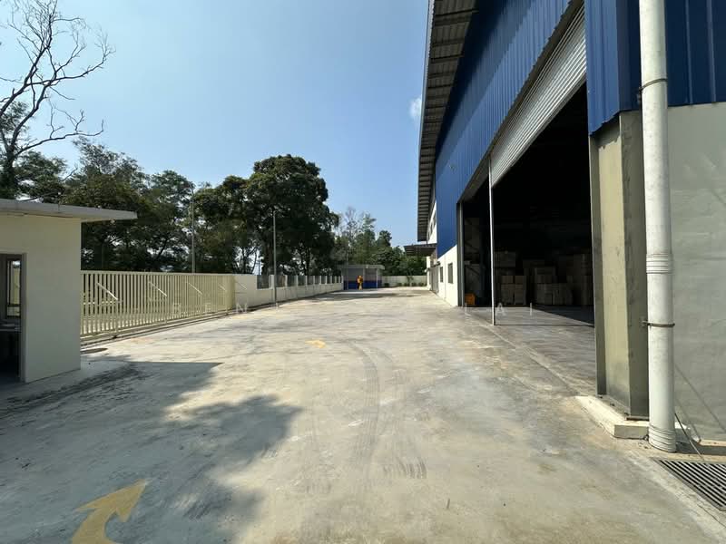 Detached Factory for Rent in Rawang (Selangor) - Benjamin Lai - Exterior - PropertyGuru.com.my