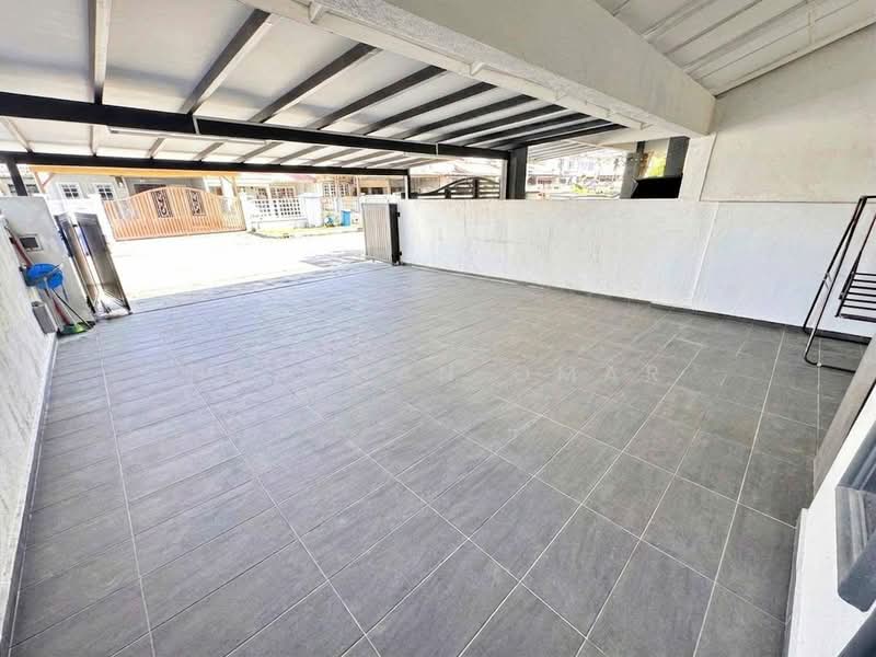 Rumah Teres 2 Tingkat untuk Dijual di Seksyen 27 (Shah Alam) - Hazeman Omar - Exterior - PropertyGuru.com.my