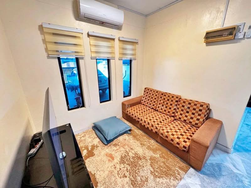 Rumah Teres 2 Tingkat untuk Dijual di Seksyen 27 (Shah Alam) - Hazeman Omar - Living Room - PropertyGuru.com.my