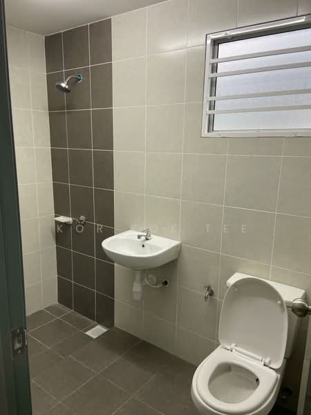 Rumah Teres 2-Tingkat untuk Disewa di Dengkil (Selangor) - Kor Kok Tee - Bathroom - PropertyGuru.com.my