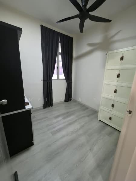 Pangsapuri untuk Dijual di Flora Damai - Melinda Ee - Bedroom - PropertyGuru.com.my