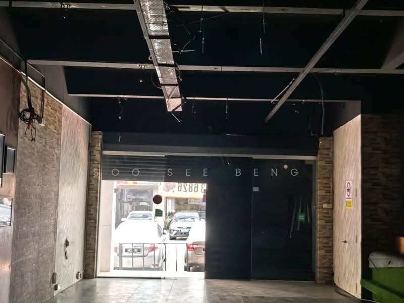 Shop for Rent in Seksyen 5 (Kota Damansara) - Soo See Beng - Entrance - PropertyGuru.com.my