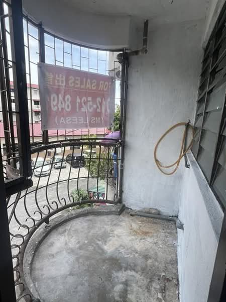 Rumah Flat untuk Dijual di Lorong Tenggiri - Leesa Cheah - Balcony - PropertyGuru.com.my