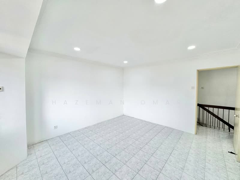 2-storey Terraced House for Sale in Taman Bukit Permai (Kajang) - Hazeman Omar - Interior - PropertyGuru.com.my