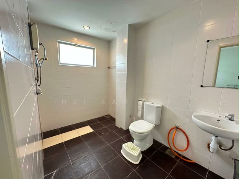 Rumah Teres untuk Dijual di Cheras (Selangor) - Hei Kar Jun - Bathroom - PropertyGuru.com.my