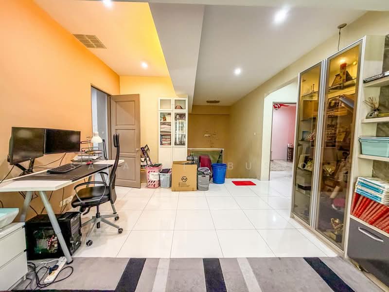 Rumah Kluster untuk Dijual di D'Kayangan (Shah Alam) - Salawati Busro - Study - PropertyGuru.com.my
