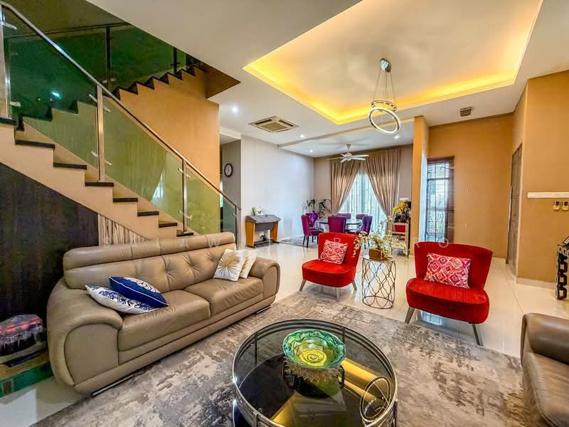 Rumah Kluster untuk Dijual di D'Kayangan (Shah Alam) - Salawati Busro - Living Room - PropertyGuru.com.my