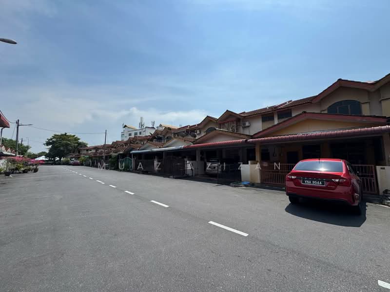 Rumah Teres 2-Tingkat untuk Dijual di Taman Permatang Sintok (Penaga) - Muaz Azizan - Exterior - PropertyGuru.com.my