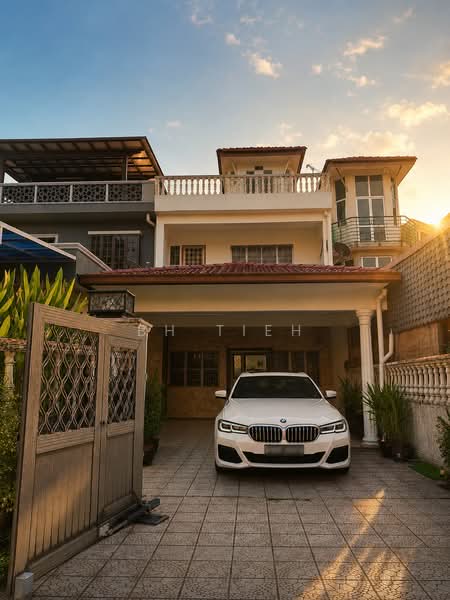 2.5-storey Terraced House for Rent in Ampang Jaya (Ampang) - BH Tieh - Exterior - PropertyGuru.com.my