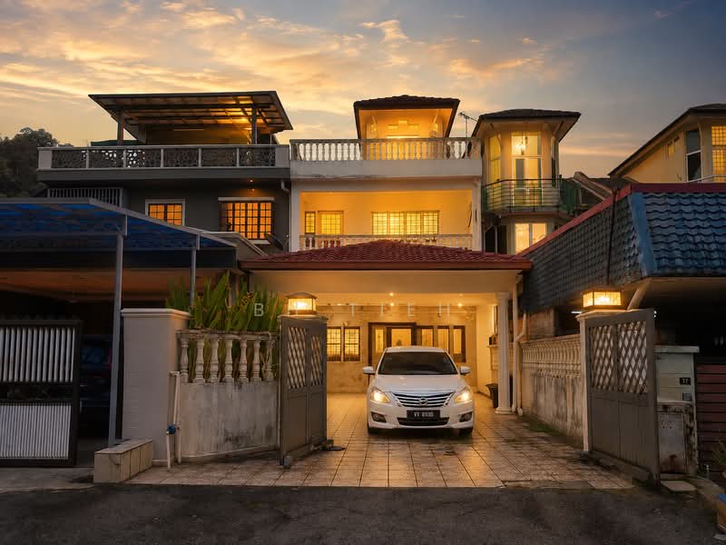 2.5-storey Terraced House for Rent in Ampang Jaya (Ampang) - BH Tieh - Exterior - PropertyGuru.com.my