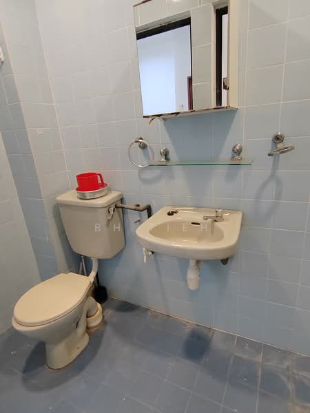 2.5-storey Terraced House for Rent in Ampang Jaya (Ampang) - BH Tieh - Bathroom - PropertyGuru.com.my