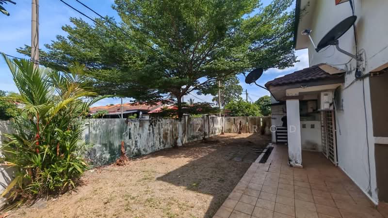 Rumah Teres 2 Tingkat untuk Dijual di Tanjong Duabelas (Selangor) - Faizul Zamrod - Exterior - PropertyGuru.com.my