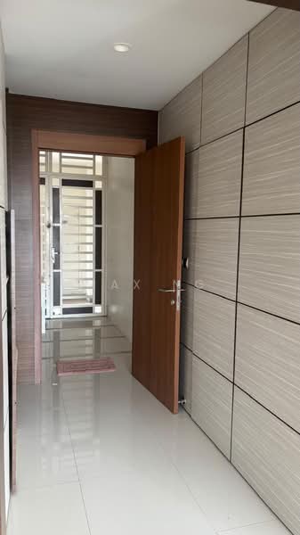 Condominium for Sale at Central Park condominium - Max Ng - Entrance - PropertyGuru.com.my