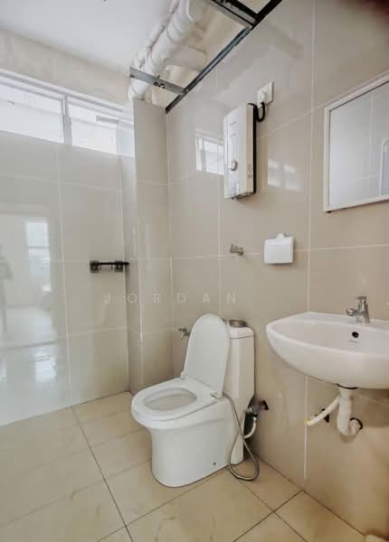 Apartment for Sale at Lake View Suites - Jordan . - PropertyGuru.com.my