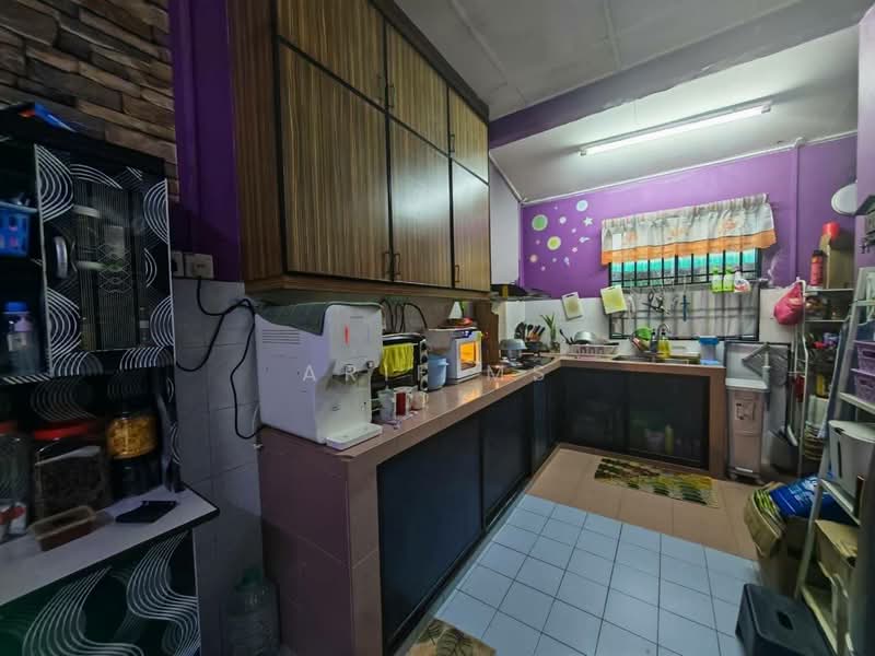 Rumah Teres 1-Tingkat untuk Dijual di Taman Putri Kulai (Kulai) - Arif MS - Kitchen - PropertyGuru.com.my