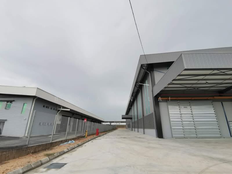 Detached Factory for Rent in Serendah (Selangor) - Benjamin Lai - Exterior - PropertyGuru.com.my