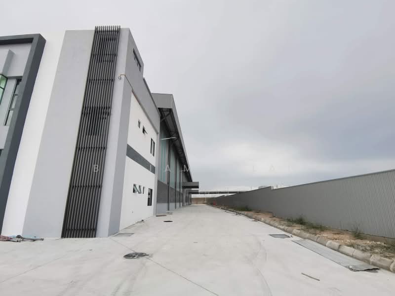 Detached Factory for Rent in Serendah (Selangor) - Benjamin Lai - Exterior - PropertyGuru.com.my