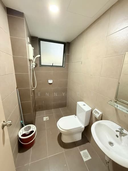 Service Residence for Rent at ARC @ Austin Hills - Jenny Tee - Bathroom - PropertyGuru.com.my